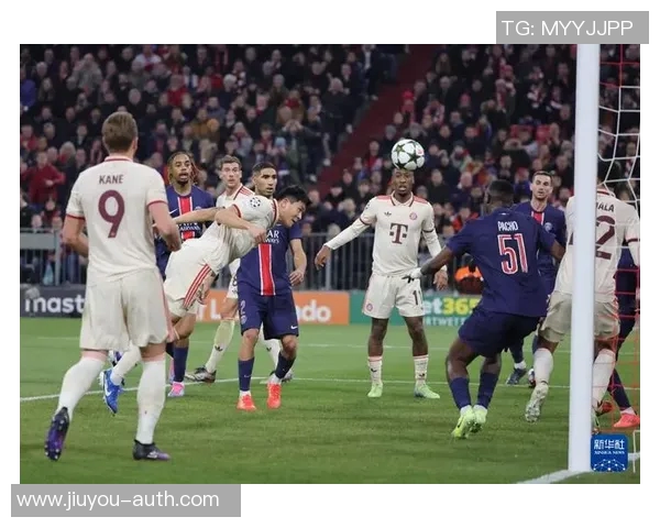 意甲激战曼联逆转巴黎圣日耳曼四比三全场沸腾瞬间回顾