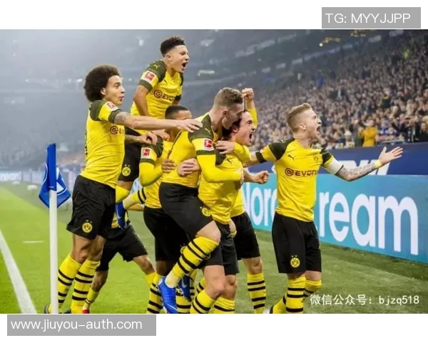 中超精彩对决多特蒙德与曼联激战成平乌龙球引发全场热烈反响